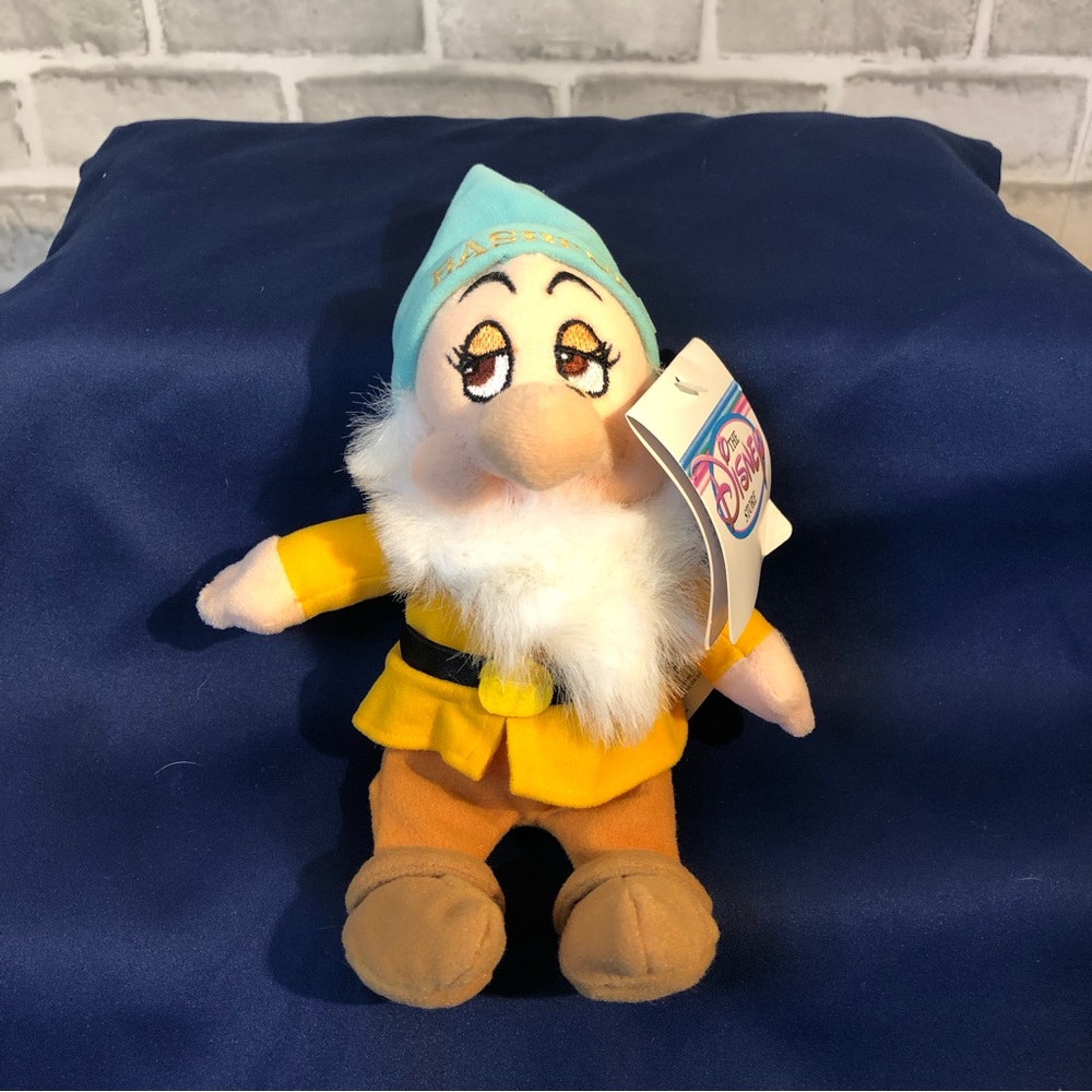 Disney Seven Dwarfs Mini Bean Bag Set - Picture 2 of 11
